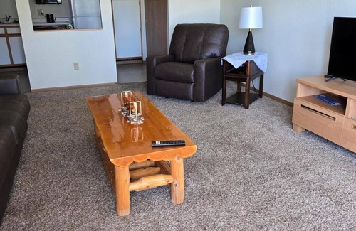 Saint James Apartment | Charming 1-bedroom full furnished apartment, full kitchen, WiFi, in Saint James