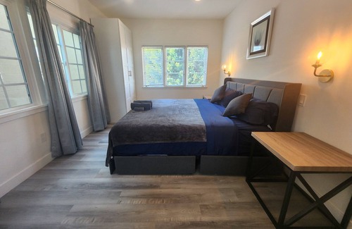 West Covina House | Charming 1-bedroom Pool House with kitchen, living room in wonderful West Covina