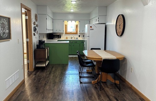 Stanton Apartment | Charming 1-bedroom with AC and WiFi in Stanton