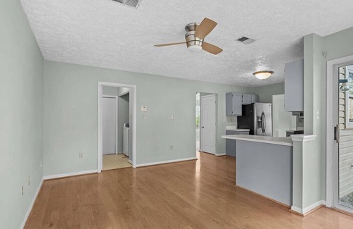 St. Charles House | Charming 1-bedroom with attached bath room in Waldorf , MD