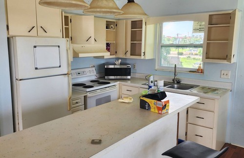 Hills T P Apartment | Charming 1-BR apt, Mermaid Hideaway with WiFi, AC in enjoyable Fort Myers Beach