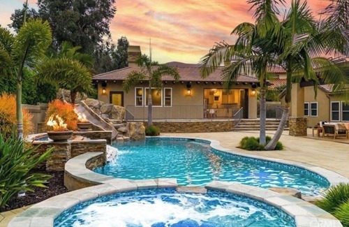 San Juan Capistrano Villa | Charming 1-bedroom villa in fabulous San Juan Capistrano. Lovely pool view.