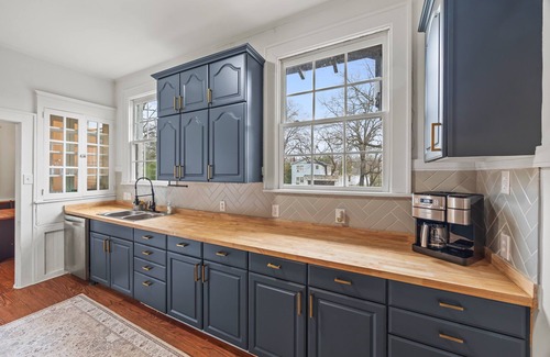 Rock Hill House | Charming 100-Year-Old 4BR - Perfect for Families & Winthrop Visits