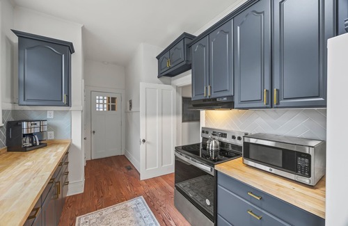 Rock Hill House | Charming 100-Year-Old 4BR - Perfect for Families & Winthrop Visits