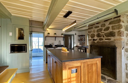 Beloeil House | Charming 1775 Ancestral Home, Pool House, Spa and Modern Comfort