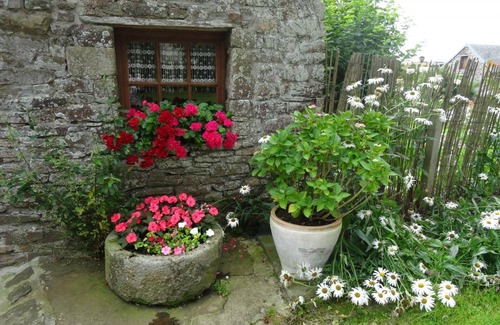 Cerisy-la-Salle Cottage | Charming 17th-Century Stone Cottage with Fireplace, Garden, and Modern Amenities