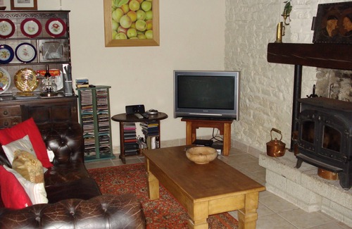 Le Theil-Bocage Other | Charming 17th Century Normandy Longere in Valdallière, Calvados. Cozy Retreat!