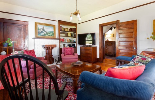 Bristol Other | Charming 1880 House Near Soho Lake Nascar Golf. Close to Bristol and Abingdon.
