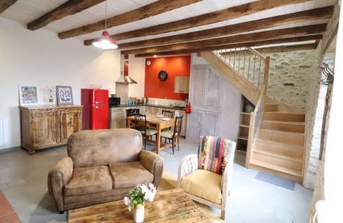 Saint-Victor Cottage | Charming 1890s Home: Renovated, Secluded, Near Lakes, with Garden & Modern Amenities
