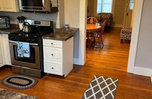 Cambridge House | Charming 1900 ERA House in Downtown Cambridge