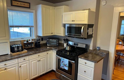 Cambridge House | Charming 1900 ERA House in Downtown Cambridge