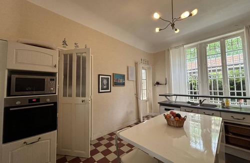Sanssat Apartment | Charming 1900 Villa with Modern Comforts, Private Garden, Near Vichy and Le PAL Park