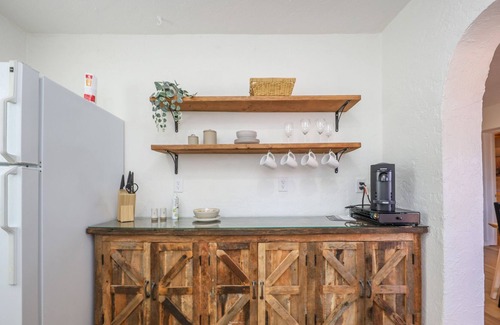 Bear Canyon House | Charming 1947 Casita