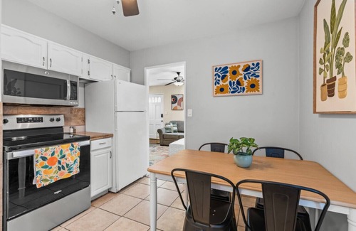 South Salt Lake House | Charming 1950s Bungalow in Millcreek | Cozy & Central