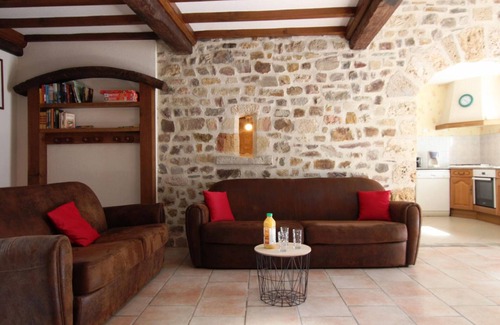 Montsenelle Cottage | Charming 19th-Century Restored Watermill, Secluded Retreat with Fireplace, Terrace & Modern Amenities