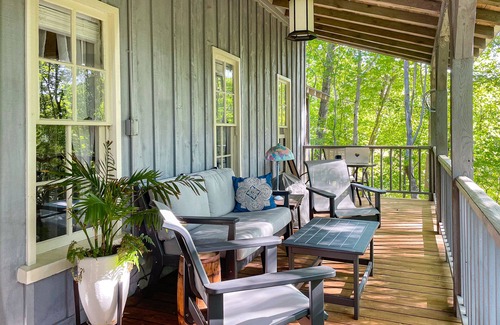 Dahlonega Cottage | Charming 19th-Century Schoolhouse - Dogs Stay Free!