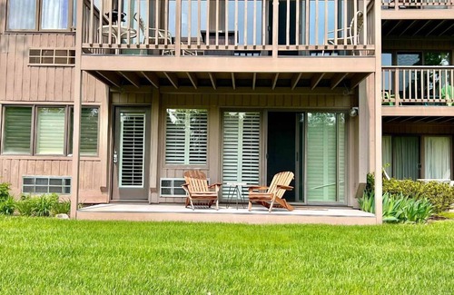 Acme Condo | Charming 1BDR Condo w Golf Course View