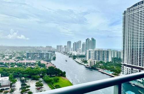 Hallandale Beach Apartment | Charming 1BR Beachfront Apartment with Pool, Gym & Hotel Services