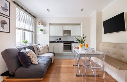 Campden Apartment | Charming 1BR in Iconic Notting Hill