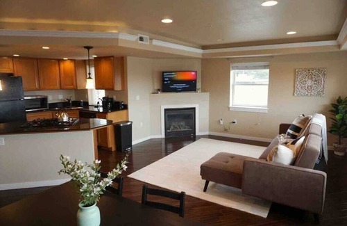 Lower Avenues Apartment | Charming 1Brdm Downtown Fast-Wifi