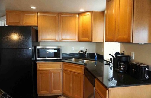 Lower Avenues Apartment | Charming 1Brdm Downtown Fast-Wifi