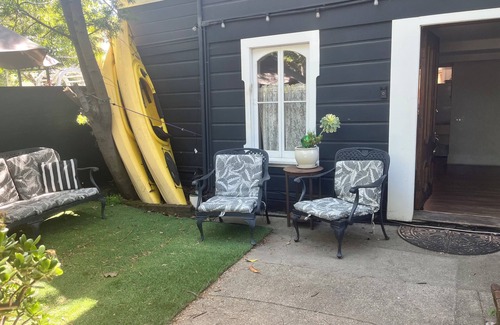 Picnic Valley House | Charming 2.5 bedroom 1 bath house with Heated floor, WiFi in peaceful San Rafael