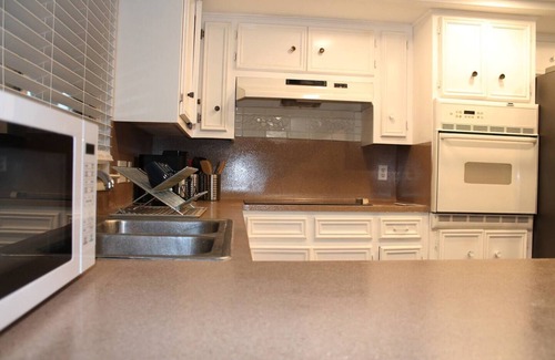 Round Rock Other | Charming 2 Acre Country Home - Deer Trails - Book Your Country Getaway!