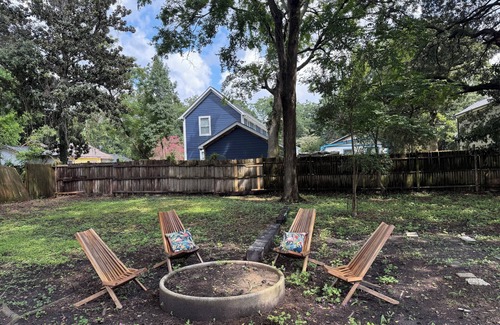 North Charleston House | Charming 2 bdrm home/Convenient location