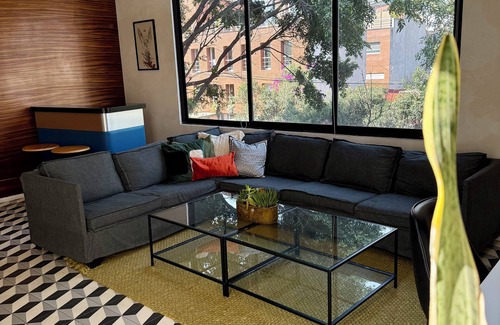Roma Norte Apartment | Charming 2-bedroom apartment in fantastic Ciudad de México with WiFi