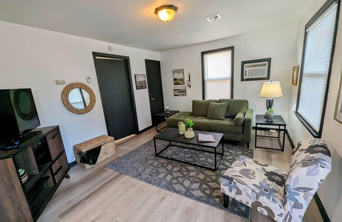 El Dorado Springs House | Charming 2-bedroom house with WiFi near downtown El Dorado Springs, Mo.