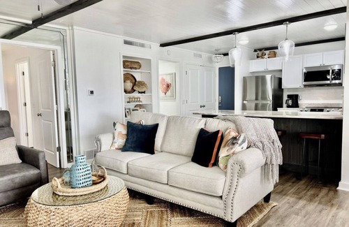 Upper Grand Lagoon Condo | Charming 2-bedroom condo with Marina views in Panama City Beach, FL