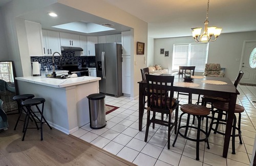 South Venice House | Charming 2-bed 2-bath house with NEW POOL and WiFi, AC in beautiful Venice FL