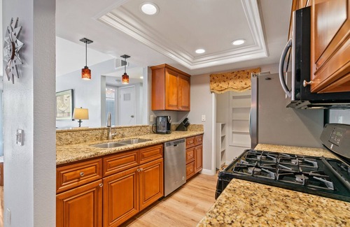 Rancho Penasquitos Condo | Charming 2 Bed 2 Bath Gem in the Heart of San Diego!
