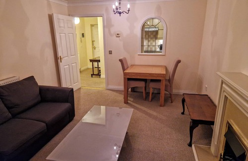 Southampton Apartment | Charming 2-bed Apartment in Central Southampton