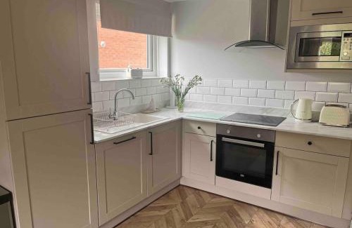 New Earswick Apartment | Charming 2-Bed Apartment with free parking 10 mins drive to York City