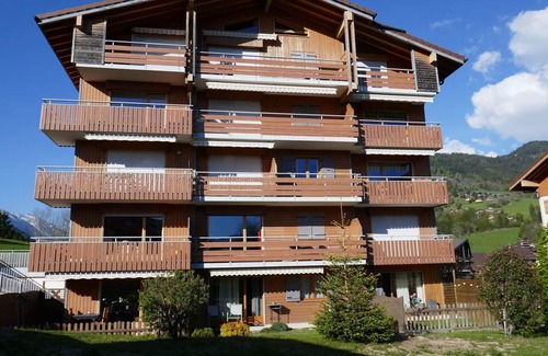 Saint-Jean-de-Sixt Apartment | "Charming 2-Bedroom Apartment with Balcony and Garage in Saint-Jean de Sixt"