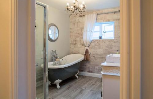 Tewkesbury House | Charming 2 Bed House in Tewkesbury Centre