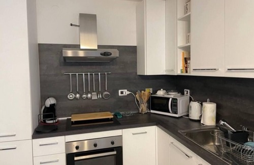 Strevi House | Charming 2-Bed House in Strevi