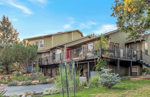 Gleneagle Apartment | Charming 2-bedroom guest unit near AFA and fabulous Colorado Springs