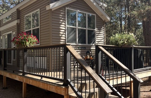 Colorado Springs Cottage | Charming 2-bedroom Tiny Home in Beautiful Black Forest