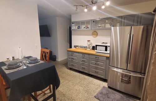 North Lauderdale House | Charming 2-bedroom house in North Lauderdale 20 minutes from beaches