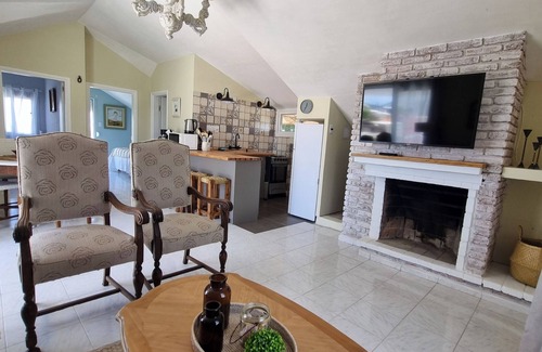 La Paloma Apartment | Charming 2-bedroom apartment in amazing Puerto la Paloma with WiFi