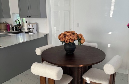 Fort Lauderdale House | Charming 2-bedroom house in beautiful Fort Lauderdale with AC, WiFi
