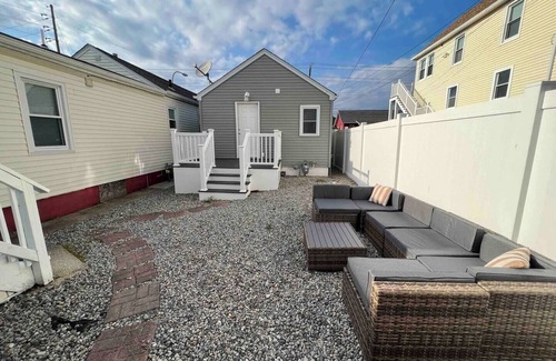 Seaside Heights Cottage | Charming 2-bedroom cottage and courtyard with WiFi, AC in Seaside Heights