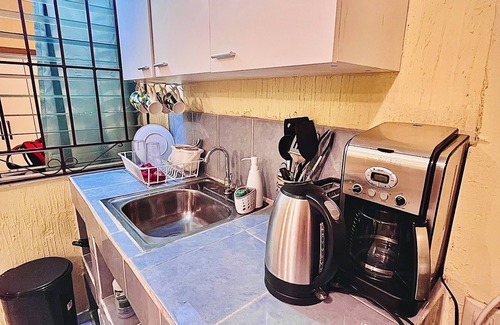 Coatepeque House | Charming 2-bedroom house with WiFi, AC in Marvelous Nuevo Lourdes