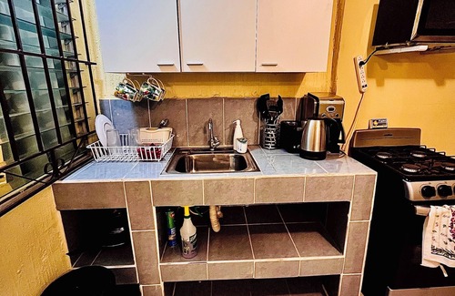 Coatepeque House | Charming 2-bedroom house with WiFi, AC in Marvelous Nuevo Lourdes
