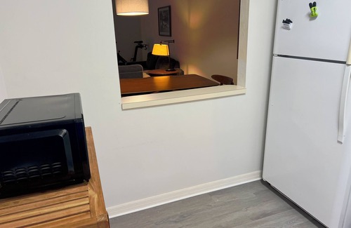Bonita Springs Condo | Charming 2-bedroom condo in delightful Bonita Springs with AC, laundry, internet