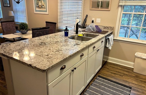 Pawleys Island Condo | Charming 2-bedroom condo in delightful Pawleys Island with AC, WiFi.