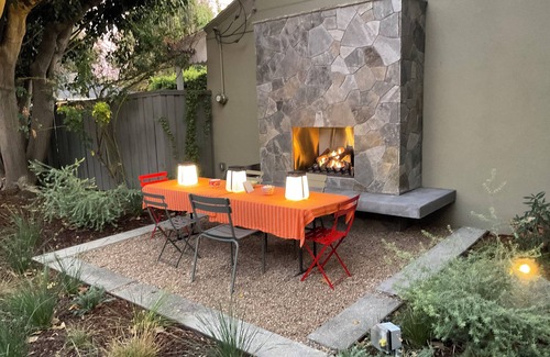 South Miami House | Charming 2-Bedroom Garden Retreat in Valley Village