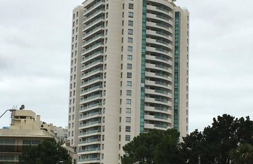 Aidy Grill Apartment | Charming 2-bedroom apartment in luxury coastal building